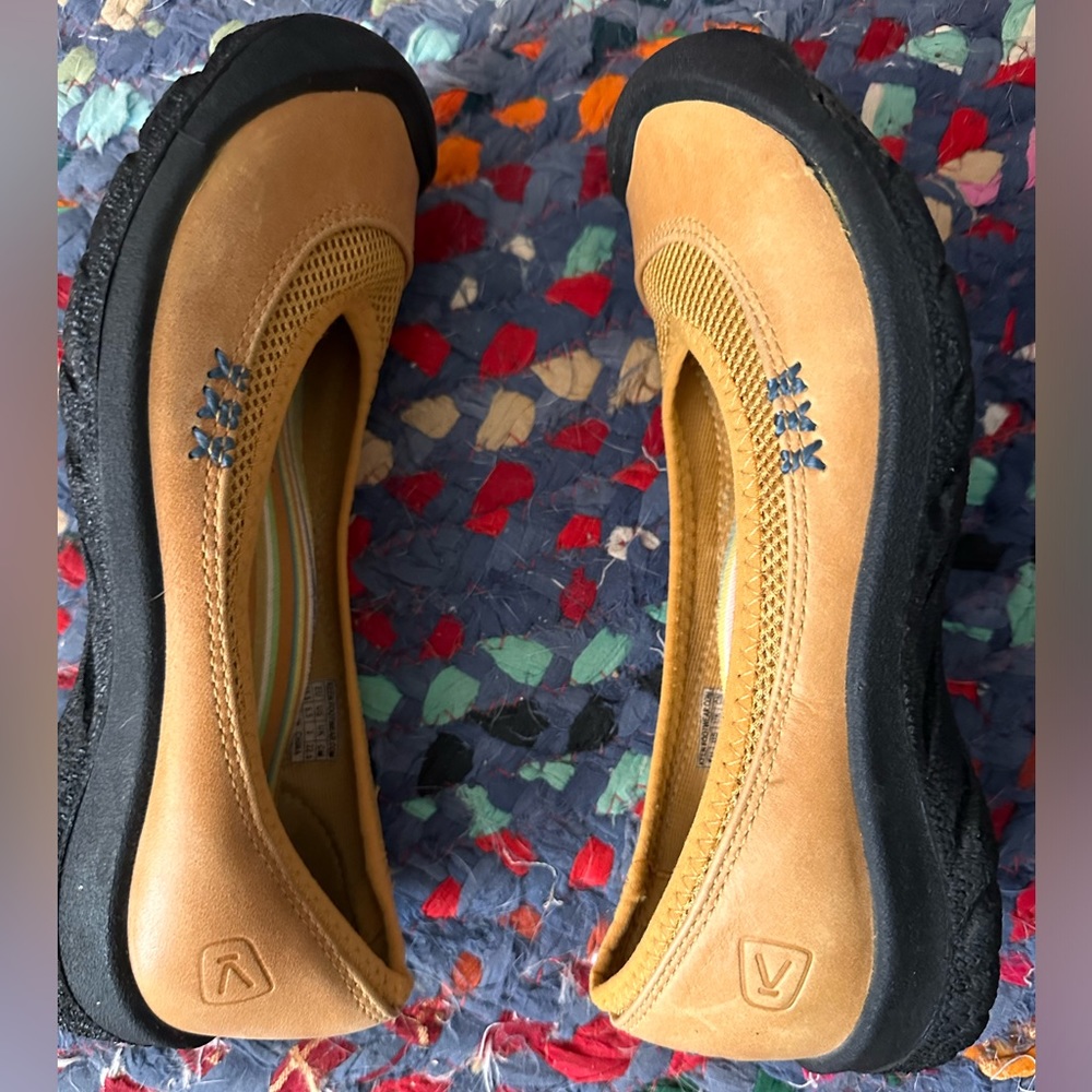 Keen Footwear like new